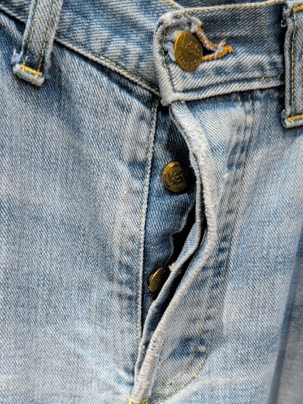 Vintage Lee Riders Relaxed Light Blue Men’s Jeans Denim Button Fly